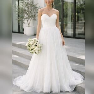 David's Bridal Style WG3802 White Tulle Sweetheart Wedding Dress sz 12